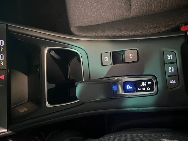 Lexus LBX Basic FWD Komfort