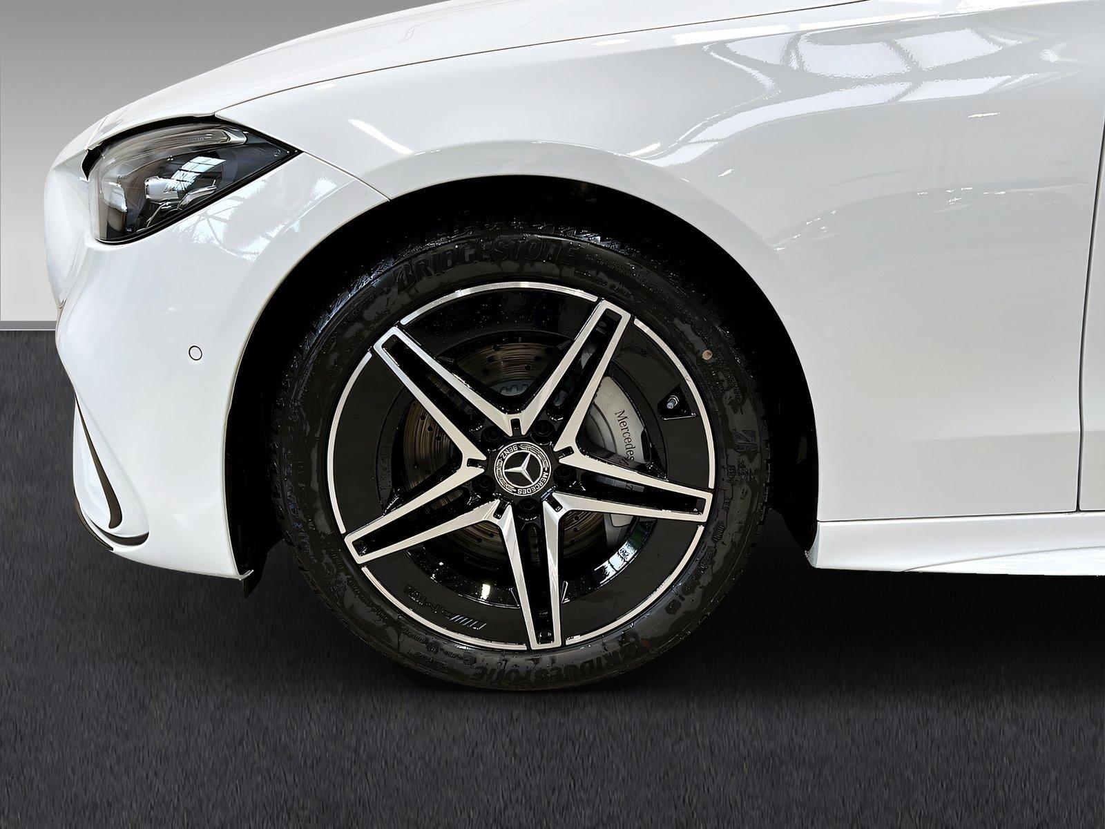 Mercedes-Benz C 200 AMG Line Sedan