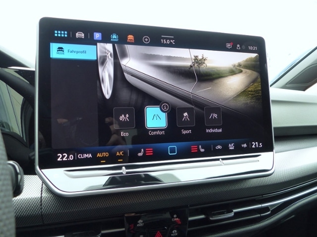 Volkswagen Golf 1.5 eTSI DSG