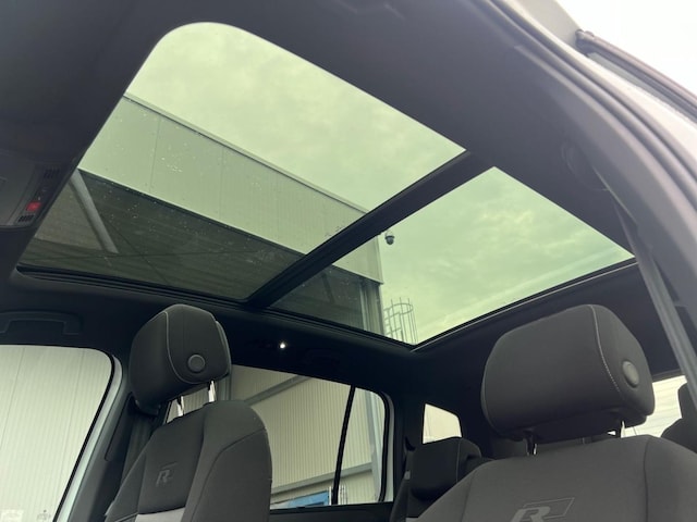 Volkswagen Touran 1.5 TSI DSG R-Line