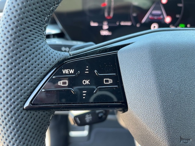 Audi A6 Avant Quattro S-Tronic