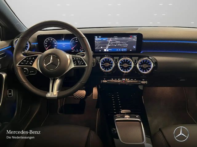 Mercedes-Benz A 200 A 200 d Progressive