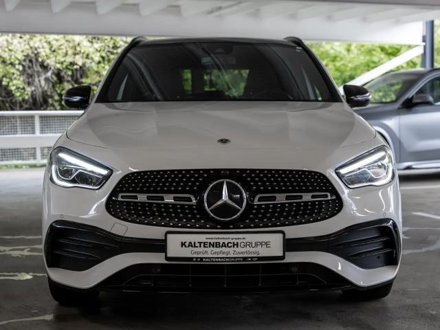 Mercedes-Benz GLA 200 AMG Line