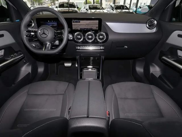 Mercedes-Benz GLA 200 AMG Line