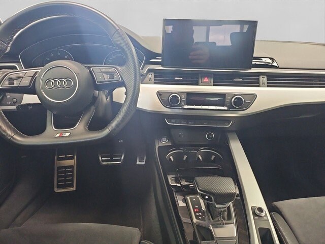 Audi A4 40 TFSI S-Tronic Sedan