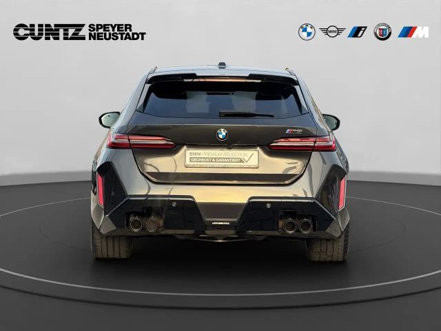 BMW M5 Touring  Anhängerk. Driving+Parkingassist B/W Surr