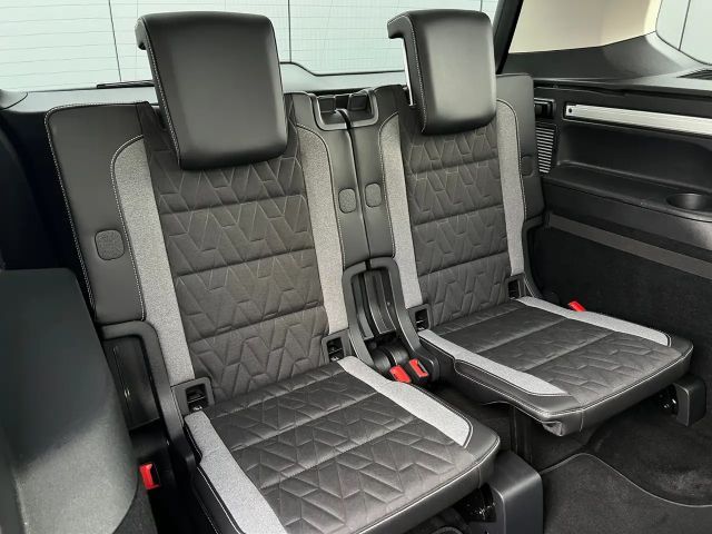 Volkswagen Touran 1.5 TSI DSG IQ.Drive