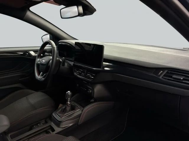 Ford Focus EcoBoost ST Line Wagon