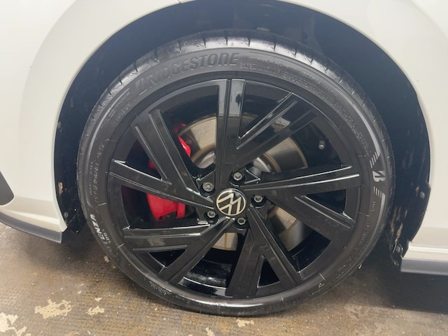 Volkswagen Golf 2.0 TSI DSG GTI Style