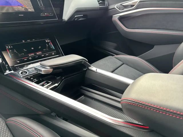 Audi Q8 e-tron 55 S-Line