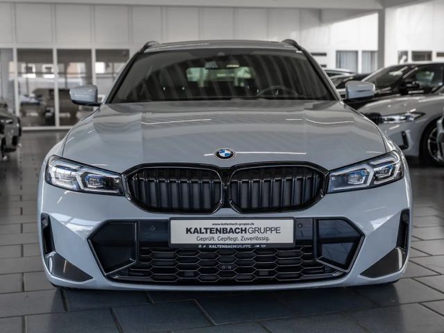 BMW 320 320i M-Sport Touring