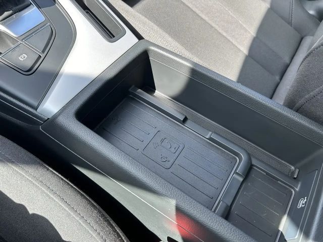 Audi A4 40 TFSI Avant S-Line