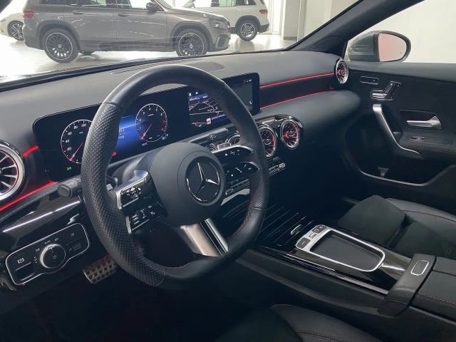 Mercedes-Benz A 200 AMG Line