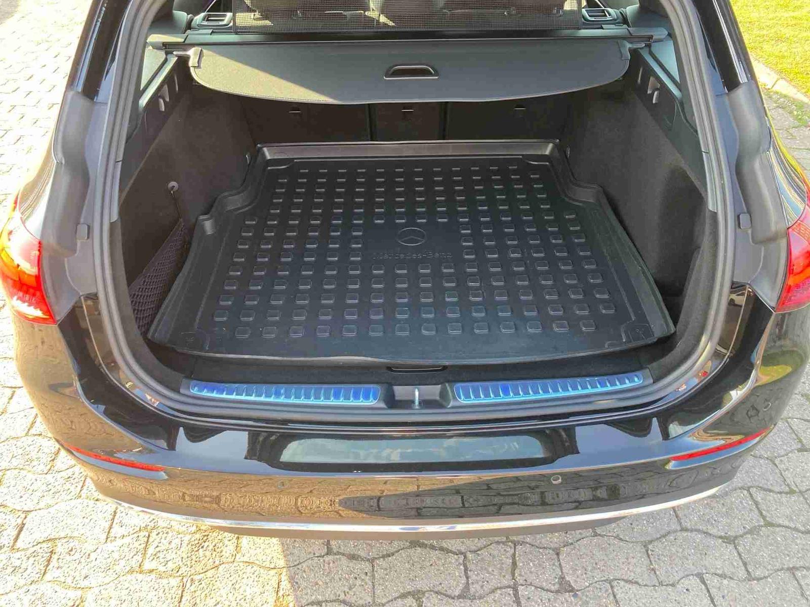 Mercedes-Benz C 200 AVANTGARDE Estate