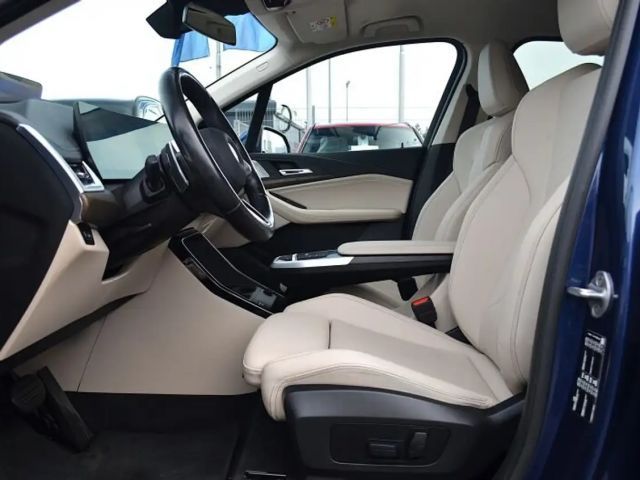 BMW 220 220i Active Tourer Luxury Line