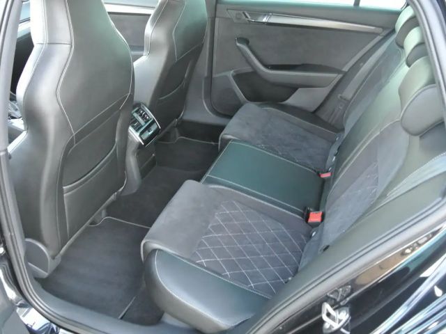 Skoda Superb Sportline iV