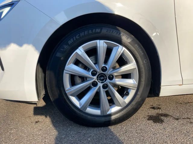 Opel Astra 1.2 Turbo Edition Turbo