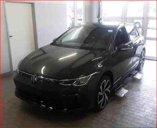 Volkswagen Golf 1.5 eTSI DSG Golf VIII R-Line