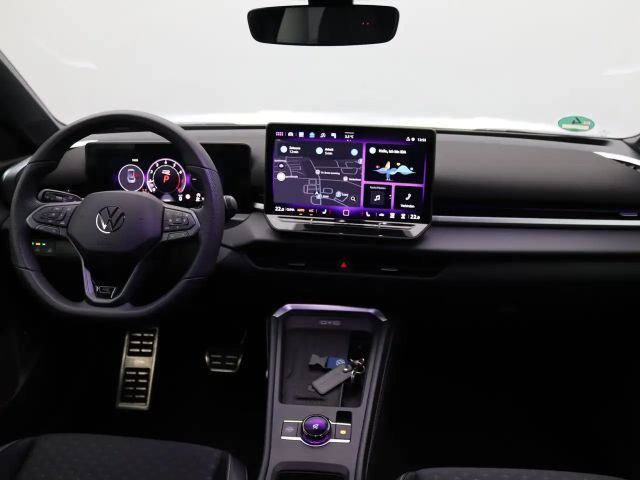 Volkswagen T-Roc 1.5 eTSI DSG IQ.Drive R-Line