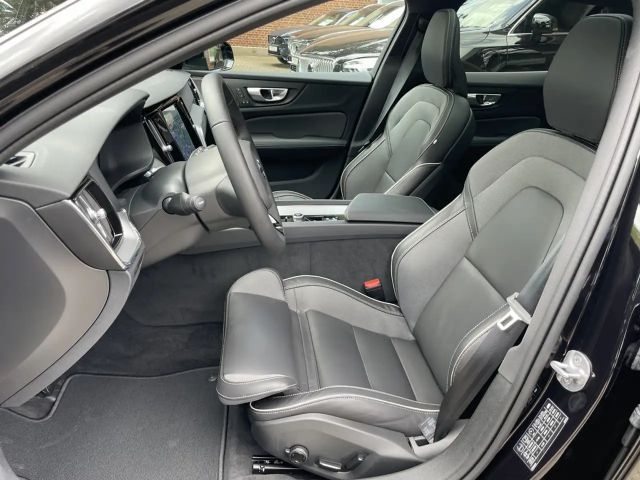 Volvo V60 Dark Geartronic Plus