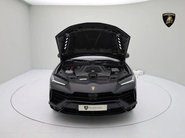 Lamborghini Urus S