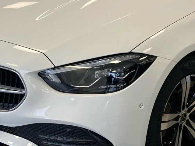 Mercedes-Benz C 180 AVANTGARDE Sedan