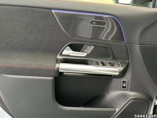 Mercedes-Benz GLA 250 4MATIC AMG Line