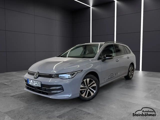 Volkswagen Golf 1.5 eTSI DSG Variant