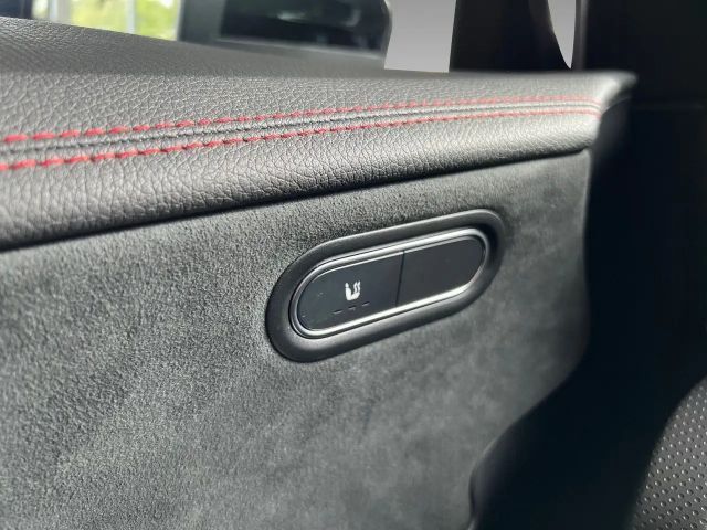 Mercedes-Benz CLA 200 AMG; Night; KEYLESS; LED; Ambiente