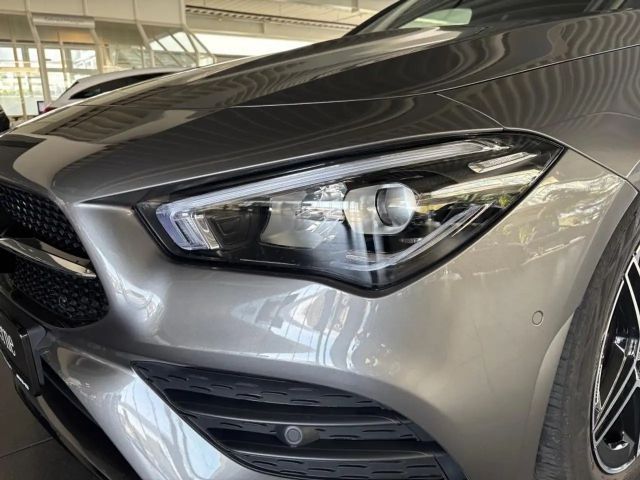 Mercedes-Benz CLA 200 AMG Line Shooting Brake