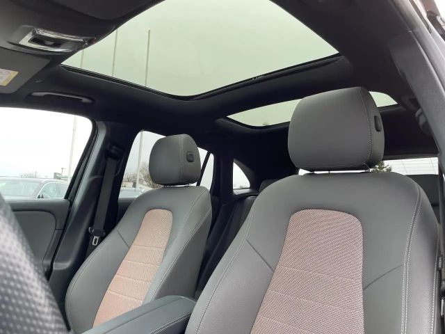 Mercedes-Benz EQA 300 4MATIC Advanced