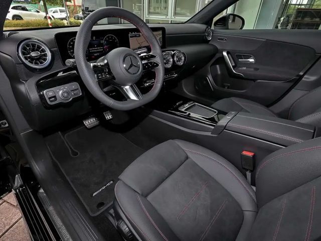 Mercedes-Benz A 200 AMG Line