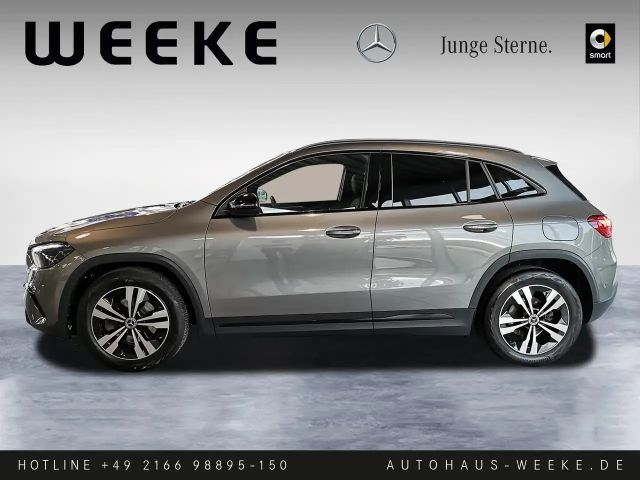 Mercedes-Benz GLA 180 Progressive