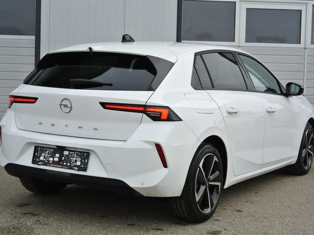 Opel Astra 1.2 Turbo Edition Turbo