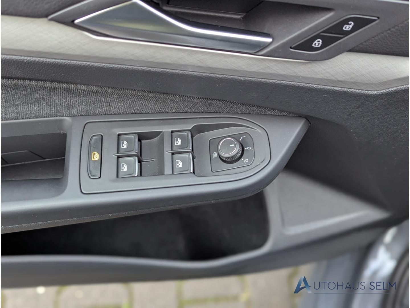 Volkswagen Golf 1.5 TSI Golf VIII Life