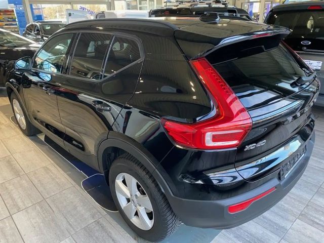 Volvo XC40 Core Momentum T3