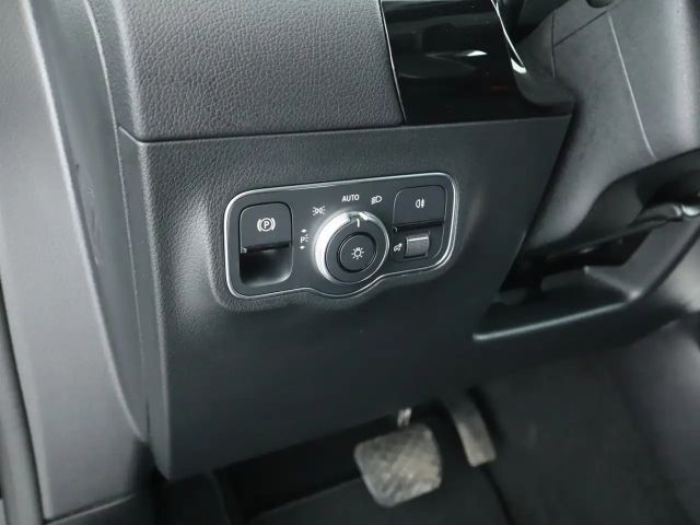 Mercedes-Benz B 200 Automatik*Rückfahrkamera*Navigation*SpurH*