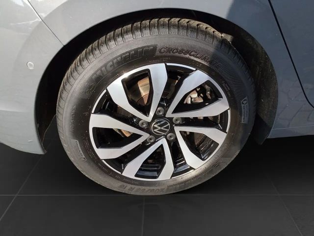 Volkswagen Golf 2.0 TDI DSG IQ.Drive