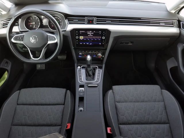 Volkswagen Passat 1.5 TSI Business DSG Variant