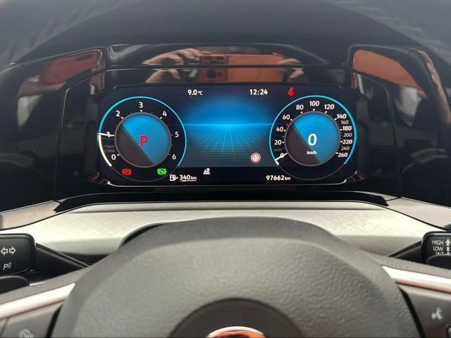 Volkswagen Golf DSG Life Variant