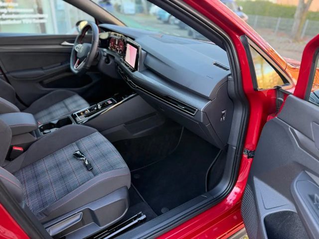 Volkswagen Golf 2.0 TSI DSG GTI