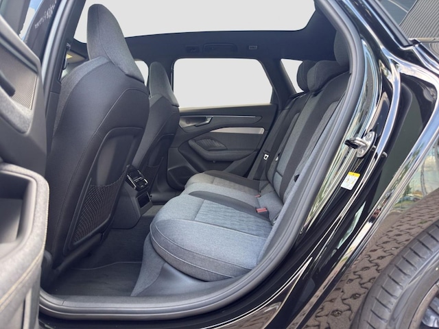 Audi A6 Avant Quattro S-Tronic