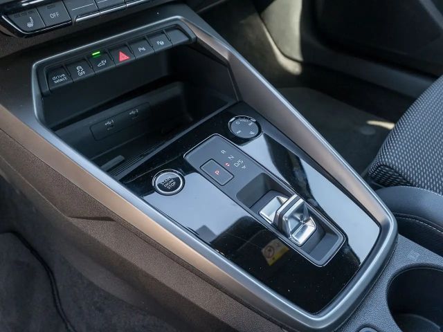 Audi A3 40 TFSI S-Line S-Tronic Sedan