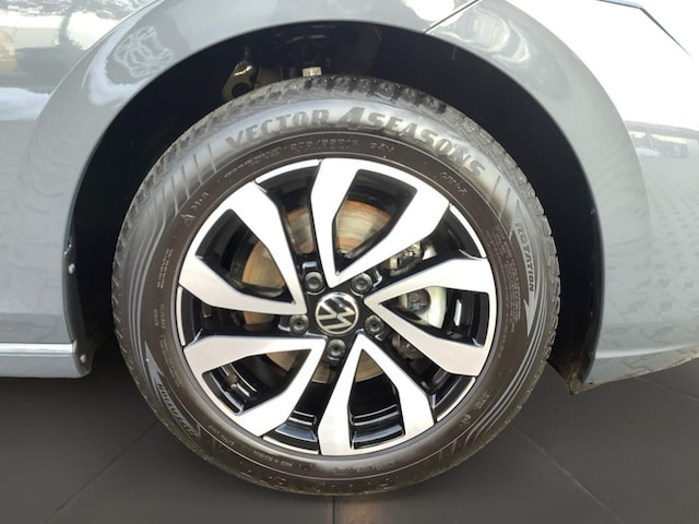 Volkswagen Golf 1.5 TSI Variant