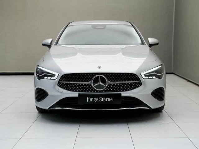 Mercedes-Benz CLA 180 CLA 180 d Shooting Brake