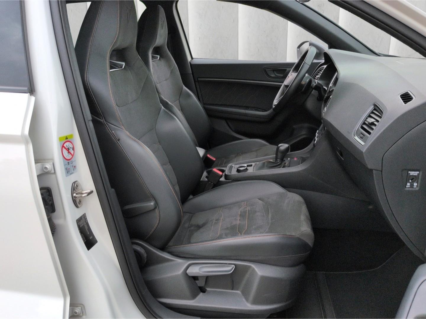 Cupra Ateca 4Dr. 300PS*Schalensitze 360°Kam DCC 19*Alu