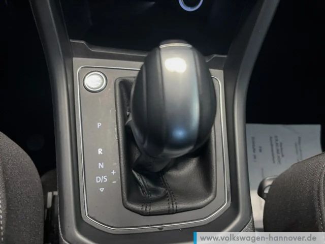 Volkswagen Touran 1.5 TSI DSG R-Line