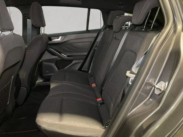 Ford Focus ST Line Wagon