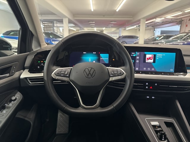 Volkswagen Golf 2.0 TDI DSG Life Variant