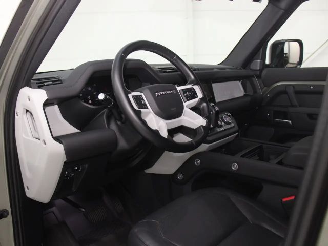 Land Rover Defender 110 D250 S